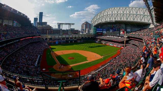 El Estadio Minute Maid Park: Hogar de los Astros de Houston