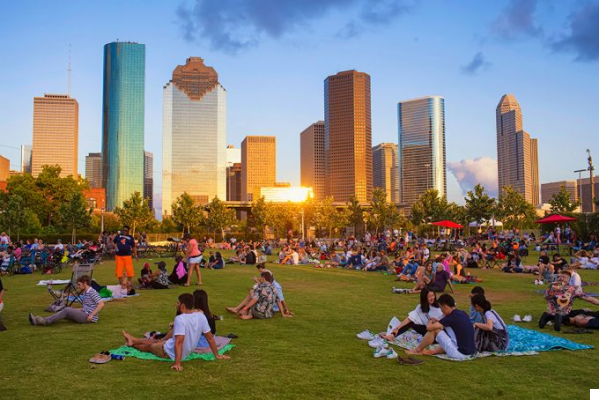 Buffalo Bayou Park: Nature and Outdoor Activities